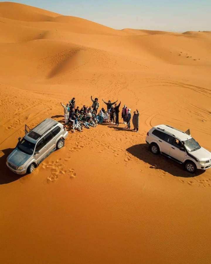Luxury Desert Camp 梅尔祖卡 外观 照片