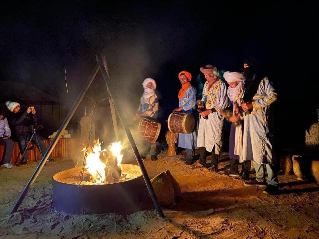 Luxury Desert Camp 梅尔祖卡 外观 照片